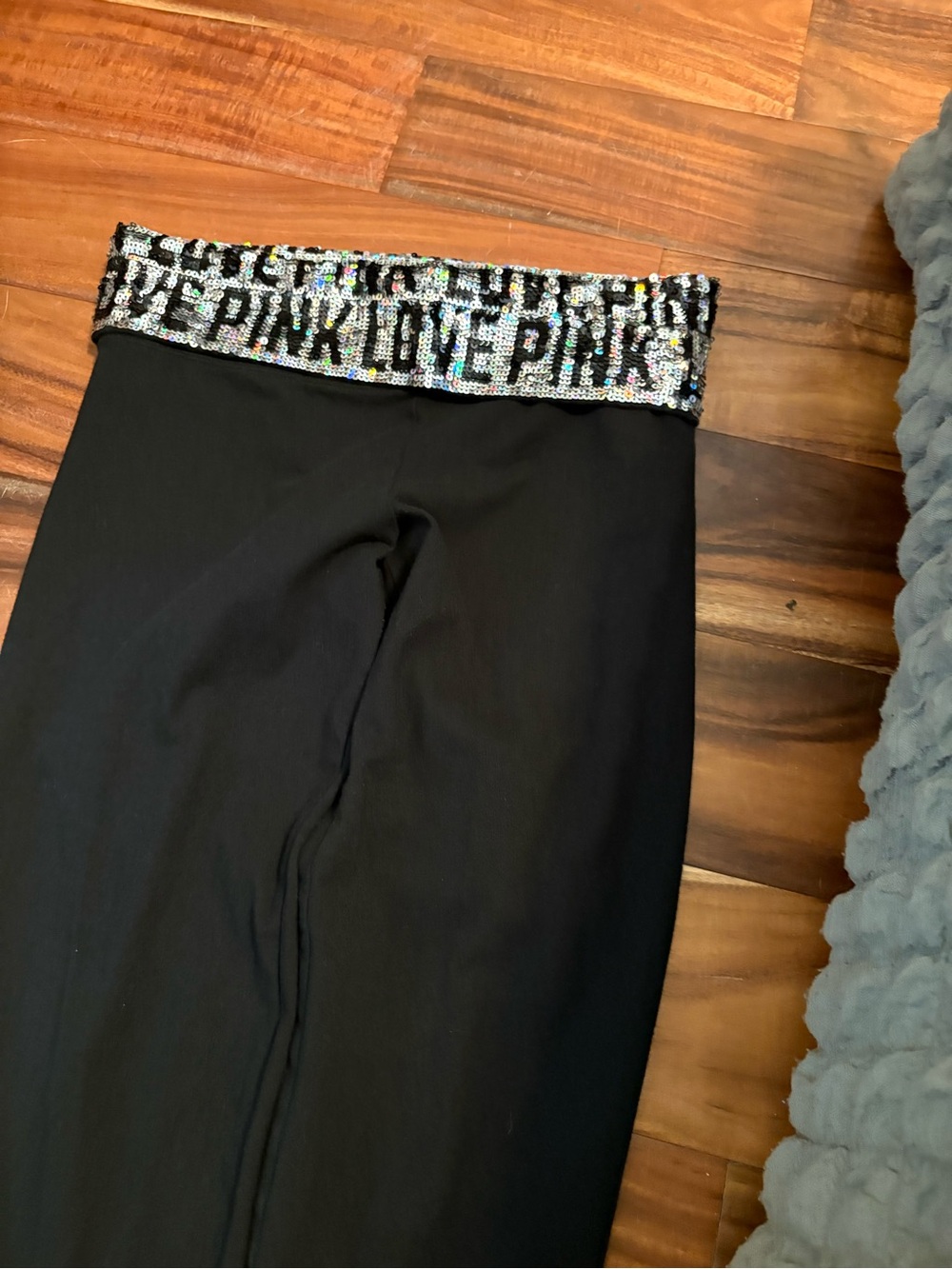Victoria’s Secret PINK Yoga Fold Over Sequin Leggings Black Y2K Size S (1215) - Picture 6 of 8